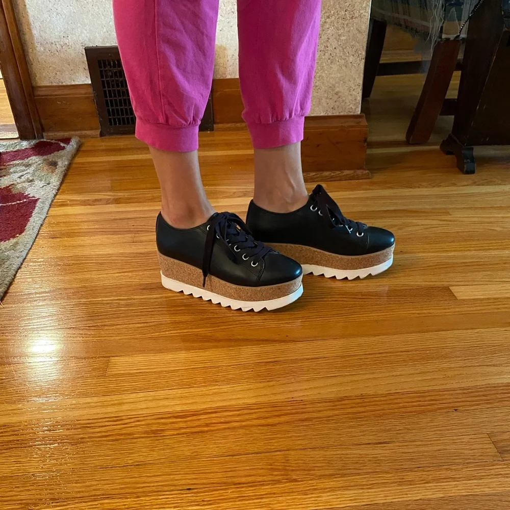 Steve Madden platform shoe (size: 6.5) - Picture 4 of 6